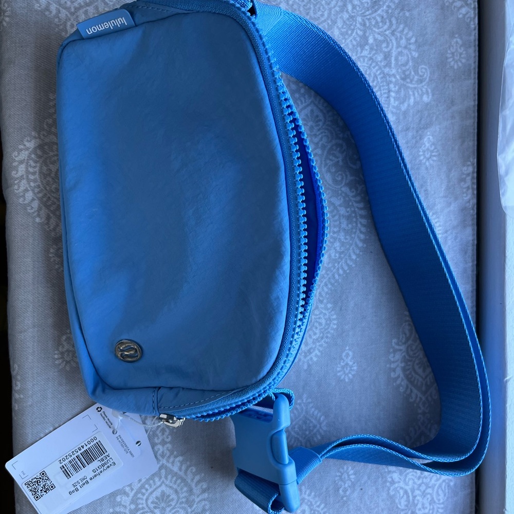 Lululemon Athletica Sky Blue Everywhere Belt Bag